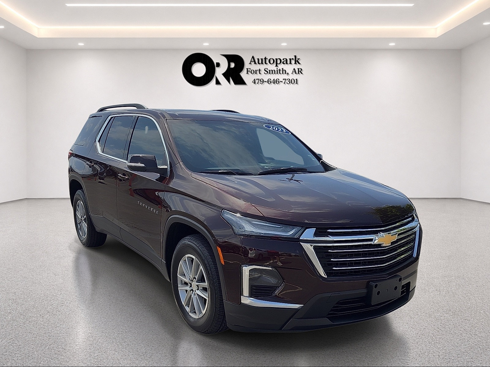 Used 2023 Chevrolet Traverse LT AWD/4WD image 1