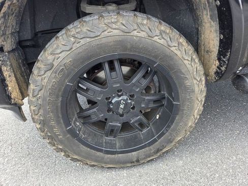 Used 2019 Nissan Titan SL w/ Midnight Edition AWD/4WD image 27