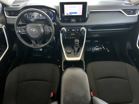 Used 2025 Toyota RAV4 LE AWD/4WD image 12