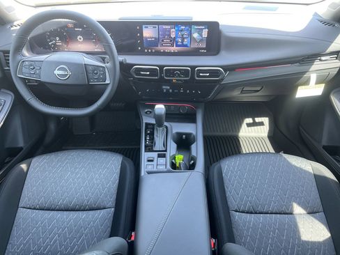 New 2026 Nissan Sentra SV w/ SV Convenience Package FWD image 2