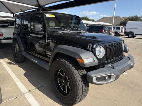 Used 2020 Jeep Wrangler Unlimited Sport AWD/4WD image 2