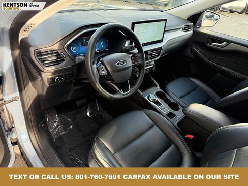 Used 2025 Ford Escape Platinum image 27