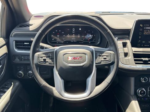 Used 2023 GMC Yukon SLT AWD/4WD image 13