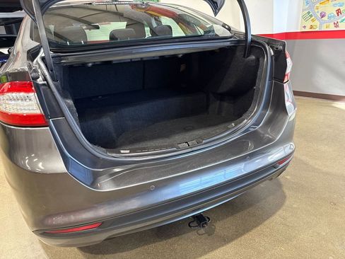 Used 2016 Ford Fusion SE image 78