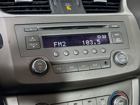 Used 2014 Nissan Sentra SV image 16