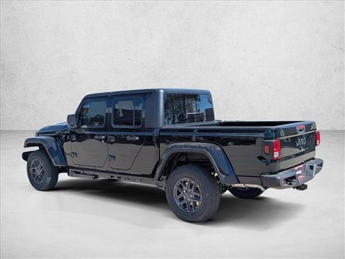 New 2026 Jeep Gladiator Sport AWD/4WD image 8