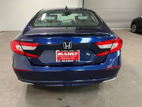 Used 2019 Honda Accord EX image 4