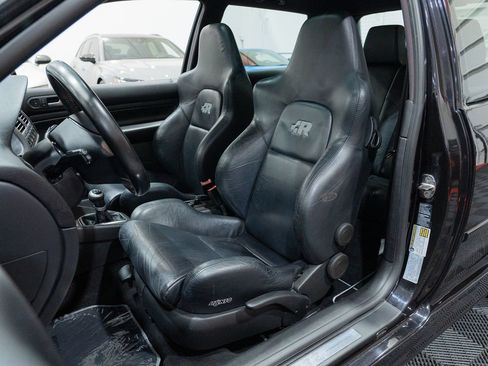 Used 2004 Volkswagen R32 AWD/4WD image 22