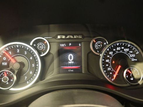 New 2025 RAM 1500 Tradesman image 19