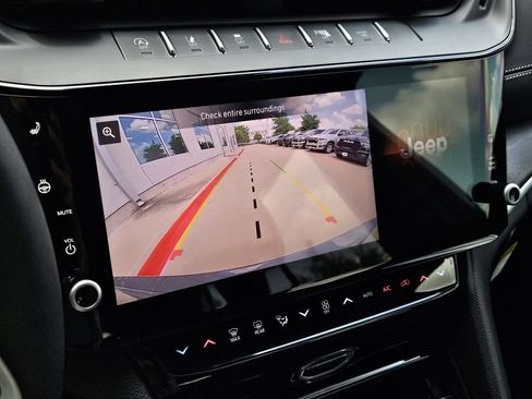 New 2026 Jeep Grand Cherokee Altitude RWD image 18