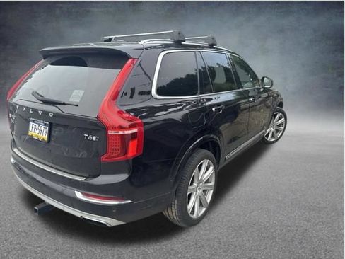 Used 2017 Volvo XC90 T6 Inscription w/ Vision Package AWD/4WD image 4