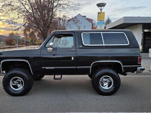 Used 1989 Chevrolet Blazer 4WD image 8