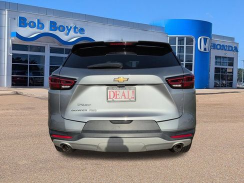 Used 2023 Chevrolet Blazer LT w/ Sound & Technology Package AWD/4WD image 6