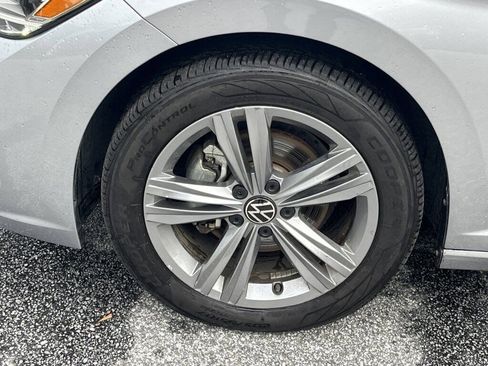 Used 2024 Volkswagen Jetta SE image 28