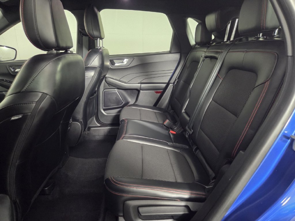Used 2023 Ford Escape ST-Line w/ Tech Pack #1 FWD image 22