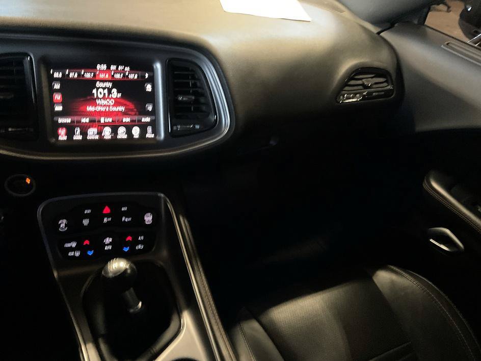 Used 2015 Dodge Challenger R/T Scat Pack RWD image 5