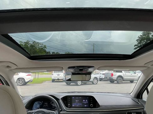 Used 2022 Hyundai Sonata SEL w/ Convenience Package FWD image 10