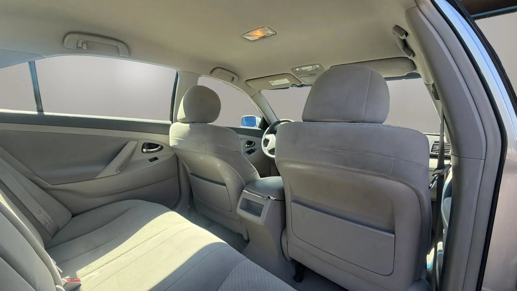 Used 2007 Toyota Camry LE FWD image 25