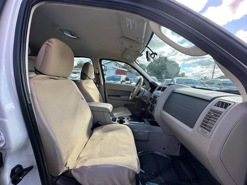 Used 2010 Ford Escape XLT image 13