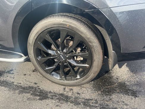 Used 2022 Kia Sorento EX image 8