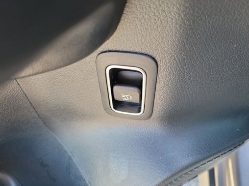 Certified 2026 Mercedes-Benz GLB 250 image 17