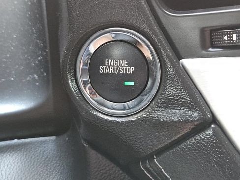 Used 2017 GMC Yukon SLT w/ HD Trailering Package RWD image 17