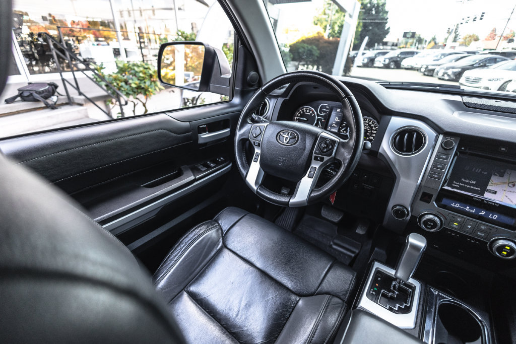Used 2018 Toyota Tundra Limited w/ Limited Premium Package AWD/4WD image 21