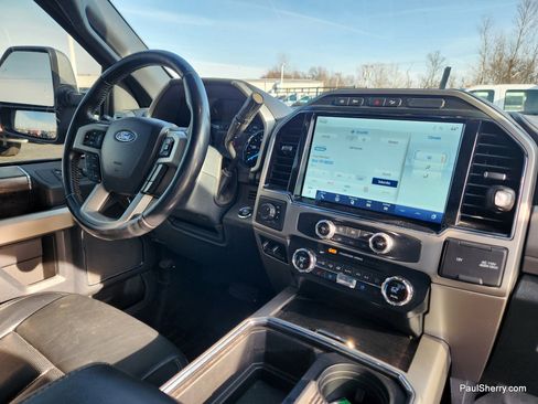Used 2022 Ford F350 Lariat w/ Lariat Ultimate Package image 2