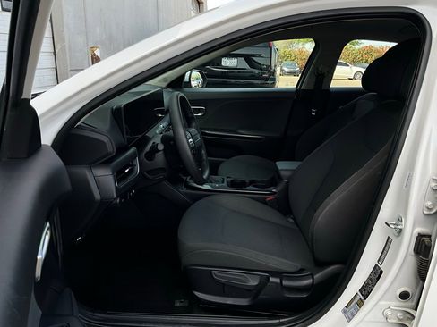 Used 2025 Kia K4 LXS image 10