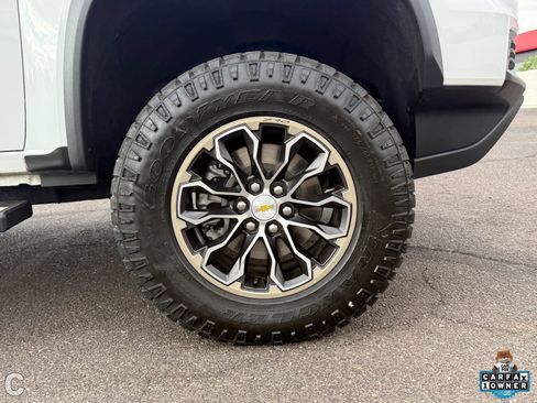 Used 2022 Chevrolet Colorado ZR2 AWD/4WD image 10