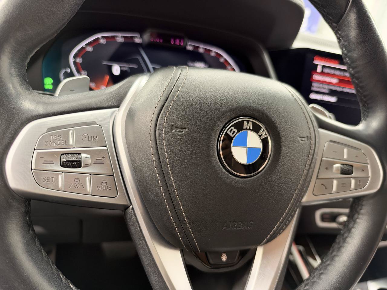 Used 2021 BMW X7 xDrive40i w/ Premium Package AWD/4WD image 18