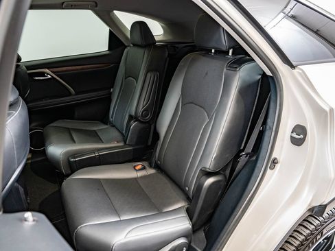 Certified 2022 Lexus RX 350L Premium w/ Premium Package AWD/4WD image 47