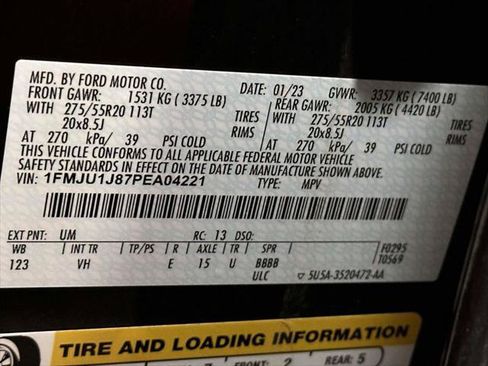 Used 2023 Ford Expedition XLT AWD/4WD image 30