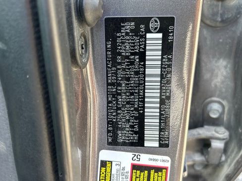 Used 2020 Toyota Camry XLE FWD image 14