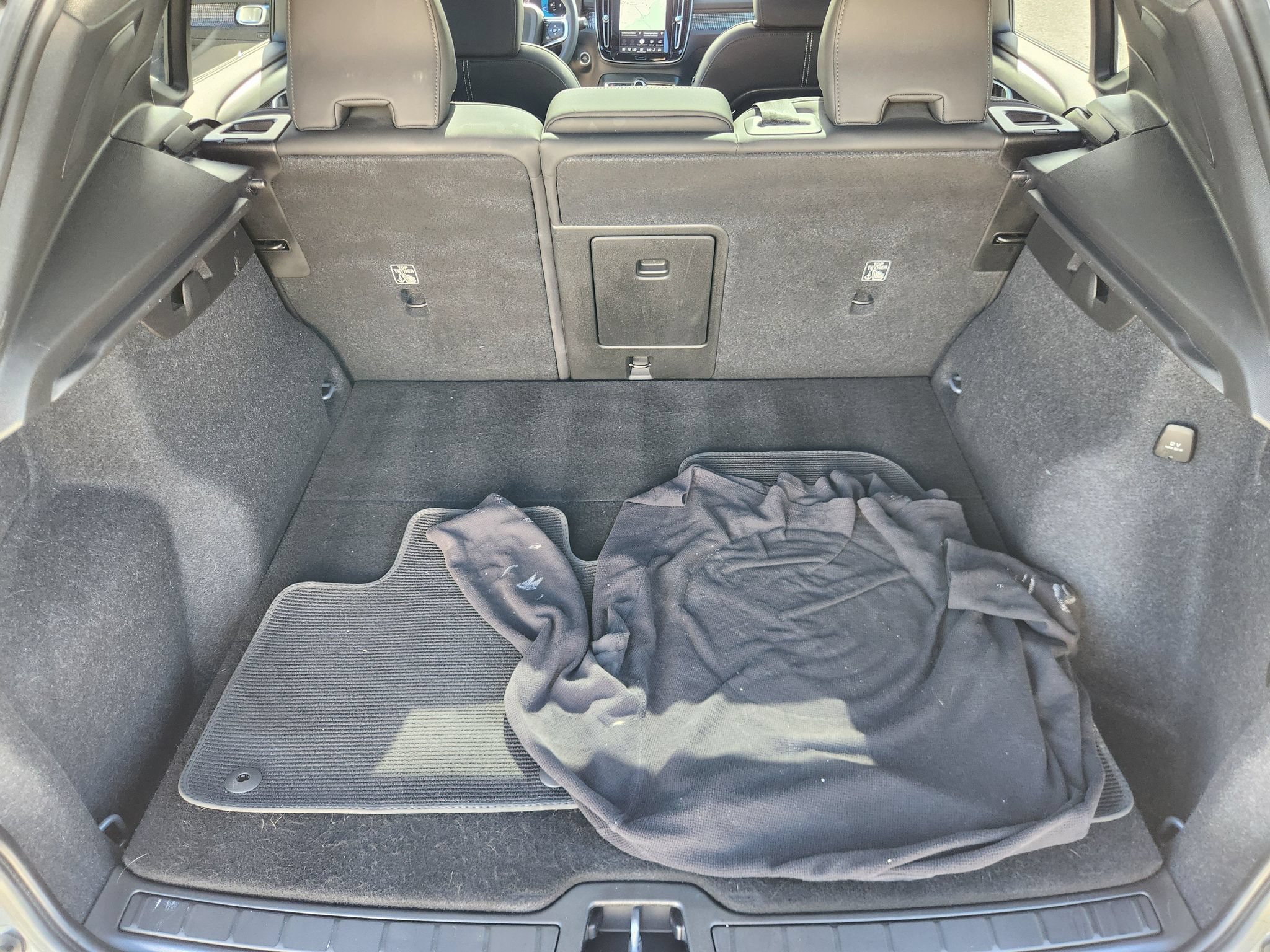 Used 2023 Volvo XC40 B5 Plus w/ Climate Package AWD/4WD image 15