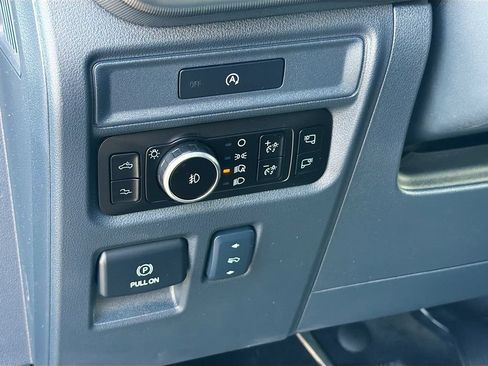 Used 2025 Ford F150 Raptor AWD/4WD image 10