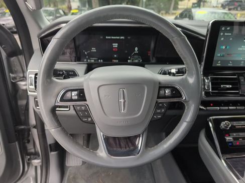 Used 2021 Lincoln Navigator Reserve w/ Luxury Package AWD/4WD image 12