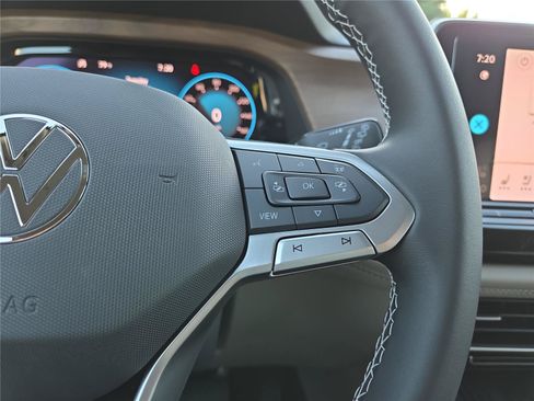 New 2026 Volkswagen Atlas SE FWD image 16