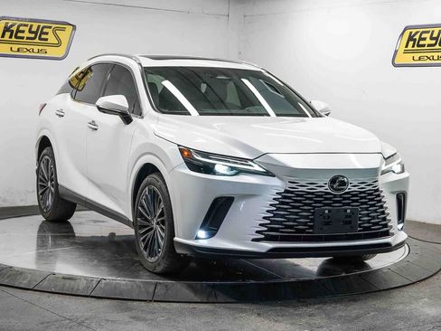 Used 2025 Lexus RX 350 Premium w/ Convenience Package FWD image 5