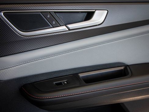 New 2026 Volkswagen Atlas Peak Edition image 23