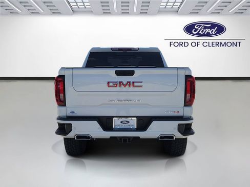 Used 2024 GMC Sierra 1500 AT4 w/ Technology Package AWD/4WD image 4