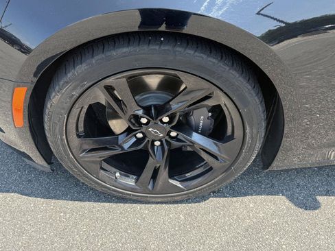Used 2023 Chevrolet Camaro LT RWD image 19