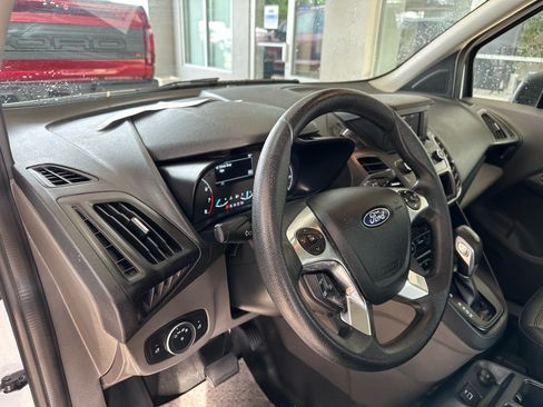 Used 2023 Ford Transit Connect XL FWD image 17
