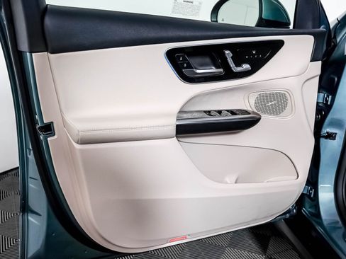Certified 2026 Mercedes-Benz GLC 300 image 24