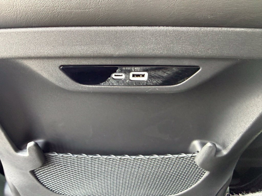 New 2027 Chrysler Pacifica Select w/ Family Tech Group FWD image 39