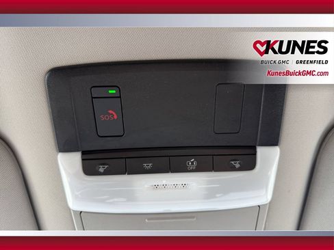 Used 2025 Nissan Pathfinder SV AWD/4WD image 17