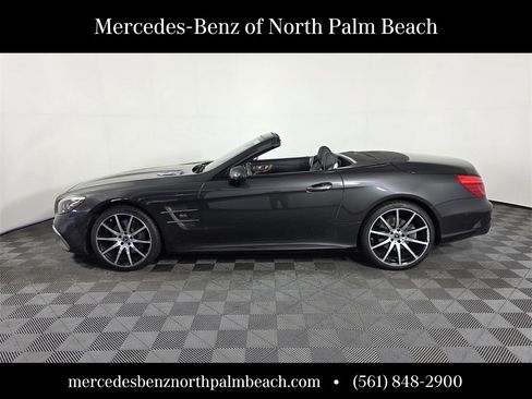Used 2020 Mercedes-Benz SL 550 image 3