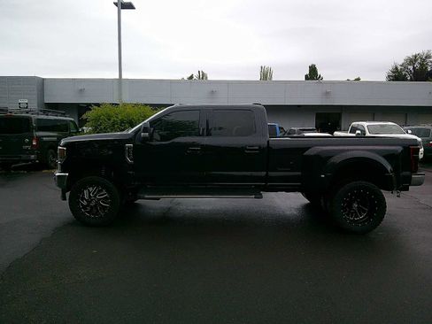 Used 2021 Ford F350 Lariat w/ Lariat Ultimate Package AWD/4WD image 2