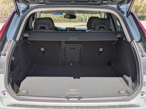 New 2026 Volvo XC60 B5 Ultra w/ Protection Package Premier image 13