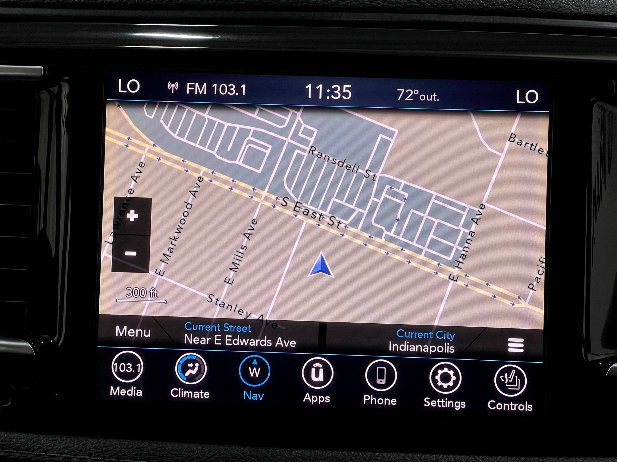 Used 2020 Chrysler Pacifica Limited FWD image 10